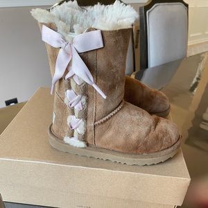 Little Girl Ugg Boots with bow